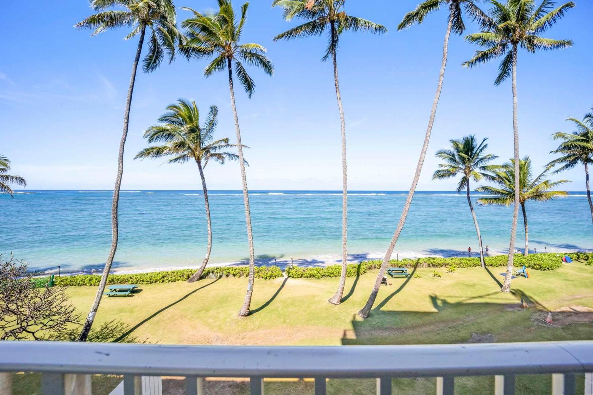 Beautiful Beachfront Condo Laie Exteriör bild