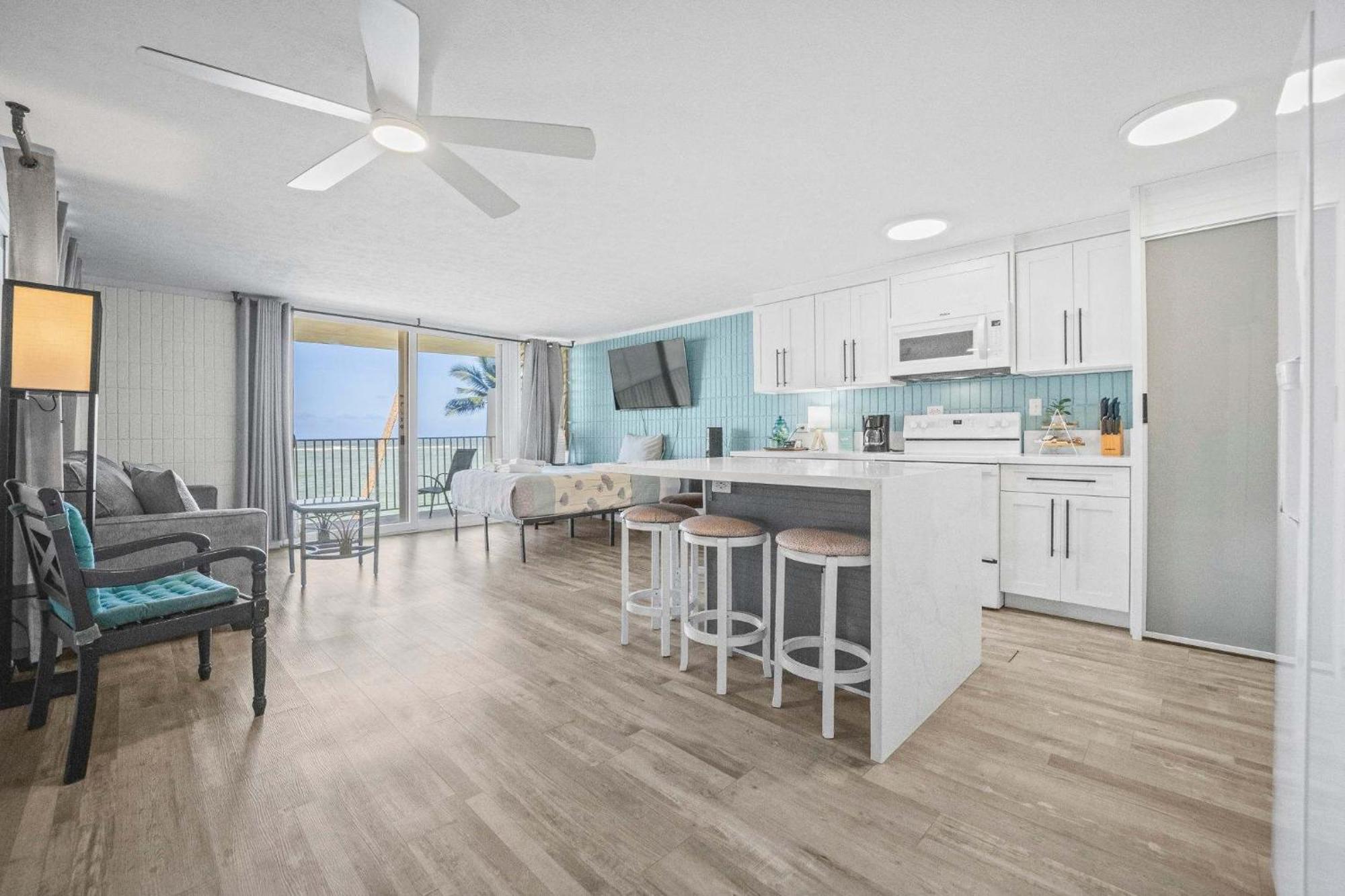 Beautiful Beachfront Condo Laie Exteriör bild